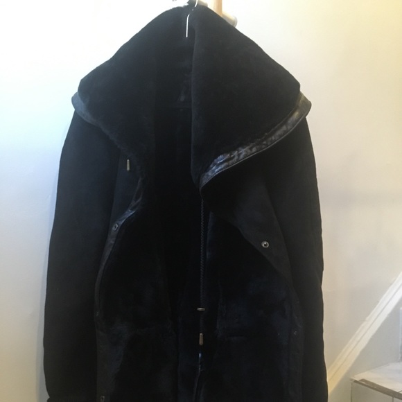 Vintage oversize Sheepskin winter coat from Paris - Picture 1 of 9